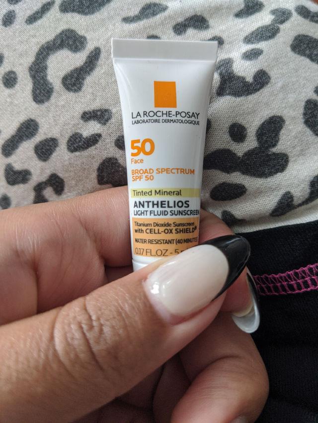 Anthelios Tinted Mineral Sunscreen For Face SPF 50 product review
