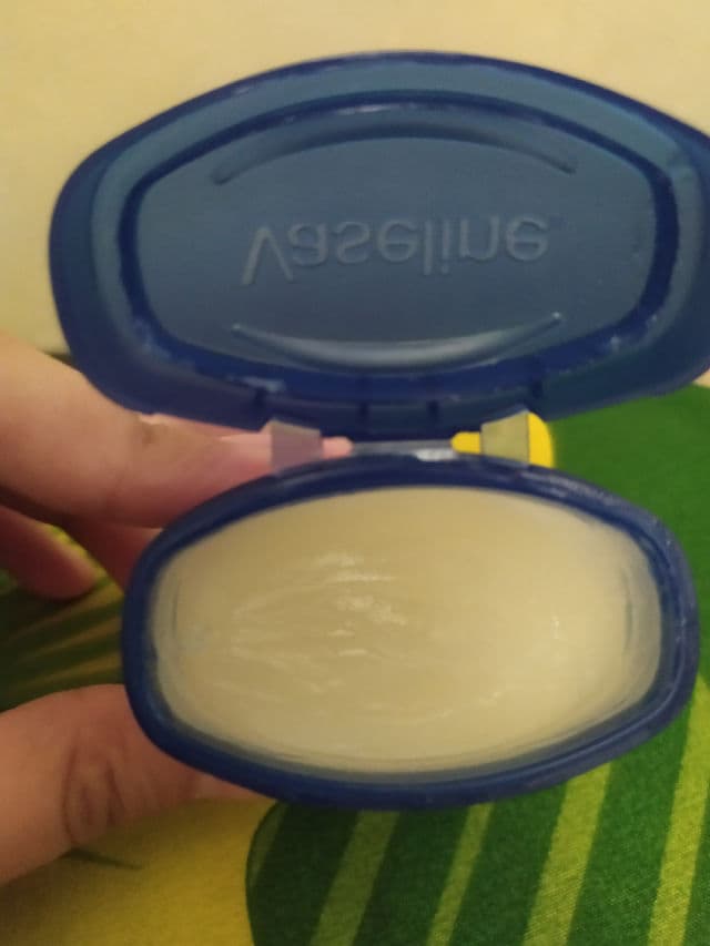 Vaseline Aloe Soothing Jelly review photo by Wirdatul