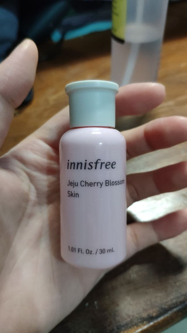 INNISFREE Jeju Cherry Blossom Skin review photo by XueLing