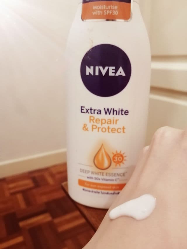 Nivea Body Extra White Repair and Protect SPF 30 Lotion review photo by Masktery