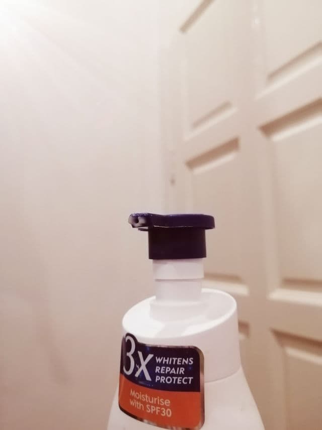 Nivea Body Extra White Repair and Protect SPF 30 Lotion review photo by Masktery