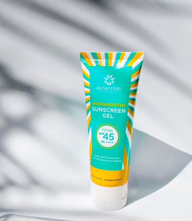 Azarine Hydrasoothe Sunscreen Gel SPF45+++ review photo by alarsszz