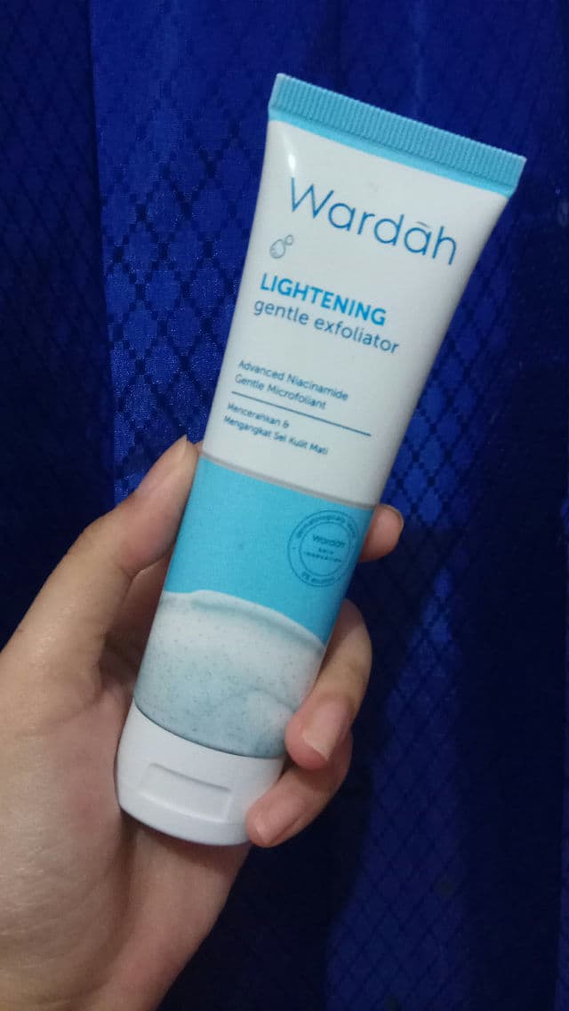 Wardah Lightening Gentle Exfoliator review photo by theprettyyouu