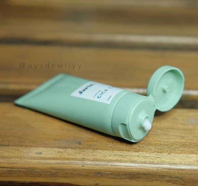 JARTE Beauty Cica Care Cream Moisturizer review photo by ayukdewy