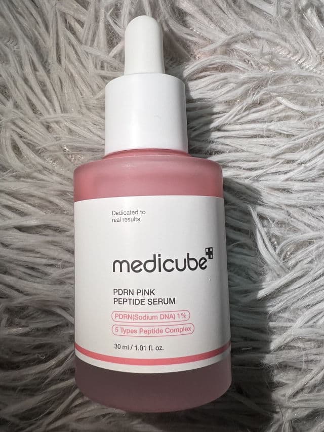 Ongredients Skin Barrier Moisture Sunscreen Broad Spectrum SPF 50 review photo by Khushi11