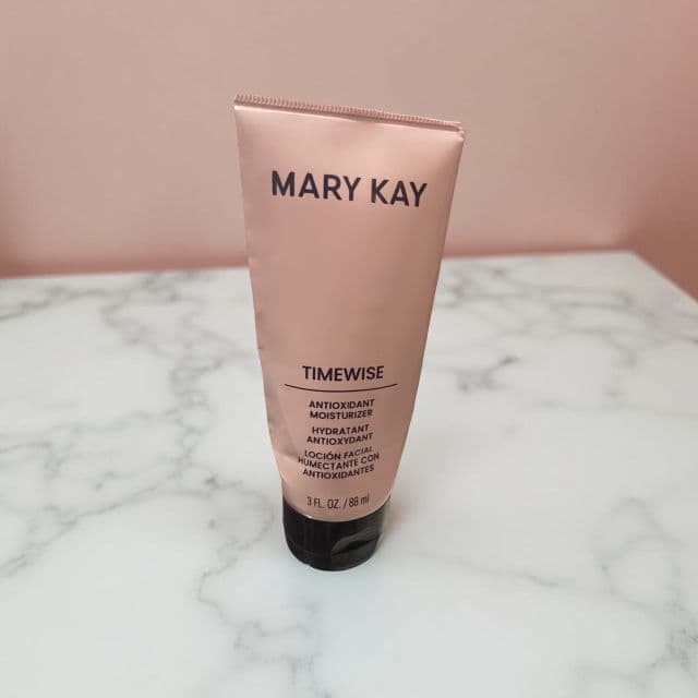 Mary Kay TimeWise Age-Fighting Moisturizer, for Combination/Oily Skin review photo by anyelina2730