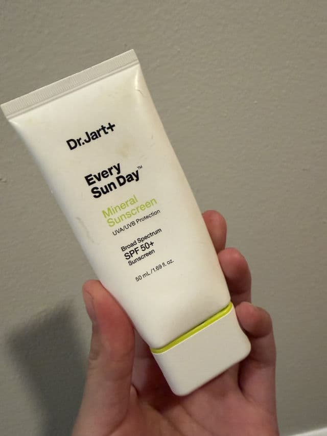 Dr. Jart+ Every Sun Day Mild Sun SPF43 PA+++ review photo by BeautyAidana