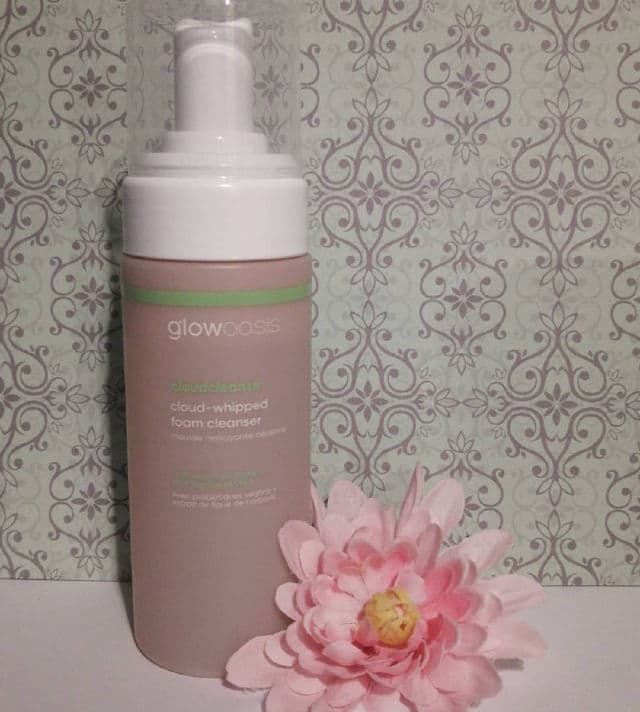 Glow Oasis Cloudcleanse Cloud-Whipped Foam Cleanser review photo by beautywithdanni