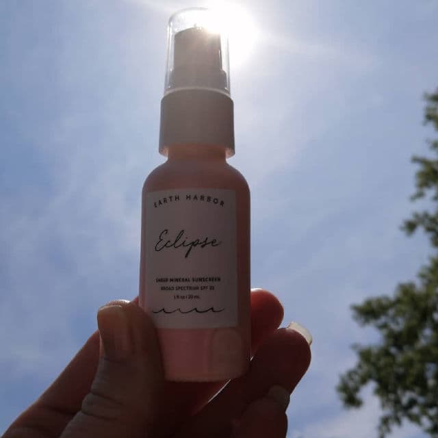 Earth Harbor Naturals Eclipse Sheer Mineral Sunscreen Broad Spectrum SPF 50 review photo by beautywithdanni