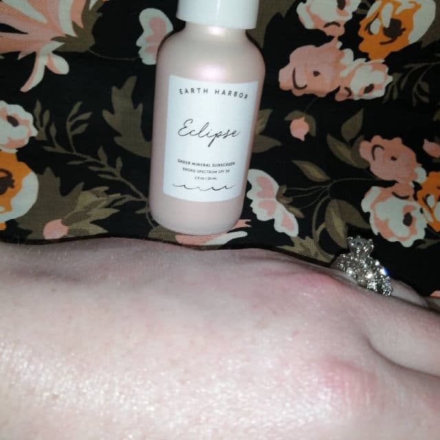 Earth Harbor Naturals Eclipse Sheer Mineral Sunscreen Broad Spectrum SPF 50 review photo by beautywithdanni