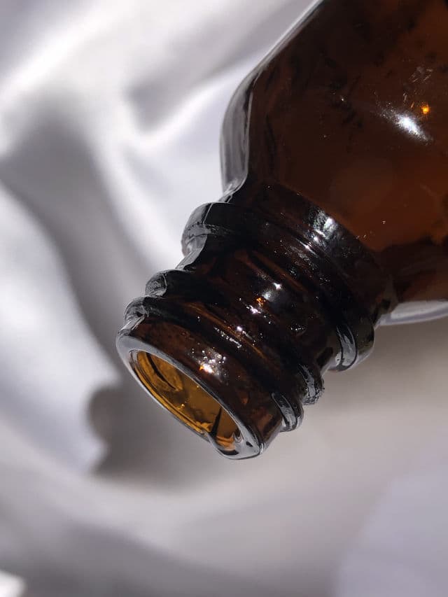 Elujai Everyday Propolis Myrrh Ampoule review photo by maliaperks