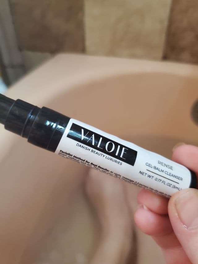 Valoie Rense Gel-Balm Cleanser review photo by beautybonnebeth