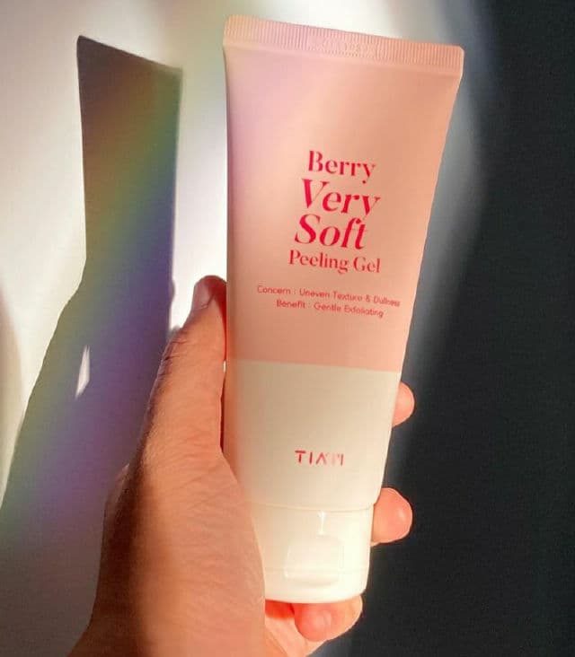 TIAM Berry Very Soft Peeling Gel review photo by skinartery