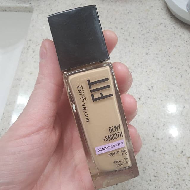 Maybelline Fit Me Dewy + Smooth Foundation - Normal to Day Foundation with Vitamin E review photo by Nikkireviews32