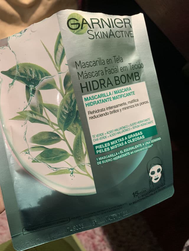 Garnier Moisture Bomb Green Tea Hydrating Face Sheet Mask review photo by cams99