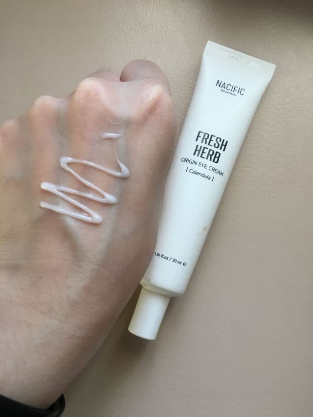 Nacific Fresh Herb Origin Eye Cream review photo by carrotstickbeauty