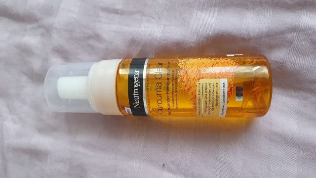 Neutrogena Soothing Clear Turmeric Mousse Cleanser review photo by christyn