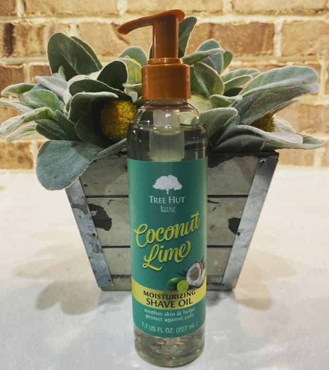 Tree Hut Moisturizing Shave Oil Coconut Lime review photo by cleahanchey
