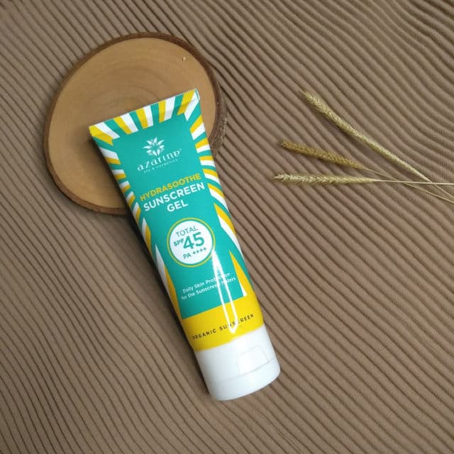 Azarine Hydrasoothe Sunscreen Gel SPF45+++ review photo by cyntiargn