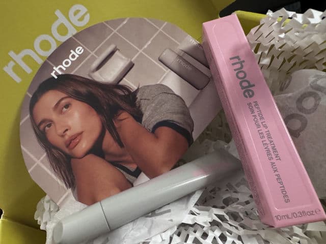 Rhode Skin Peptide Lip Treatment - Unscented review photo by myamoon1