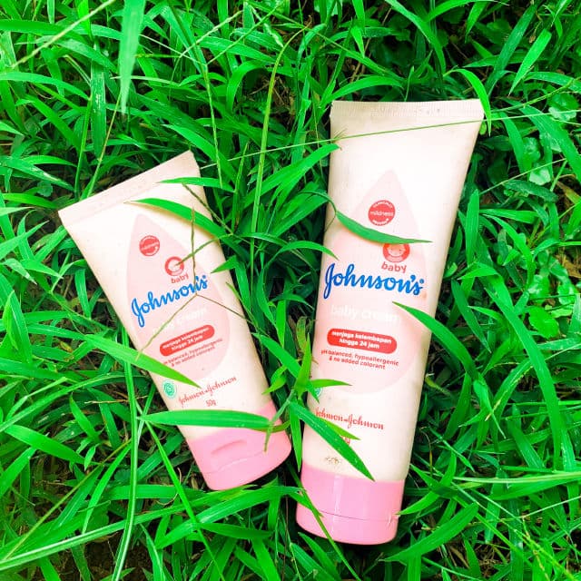 Johnson's Baby Cream review photo by denyaspicky