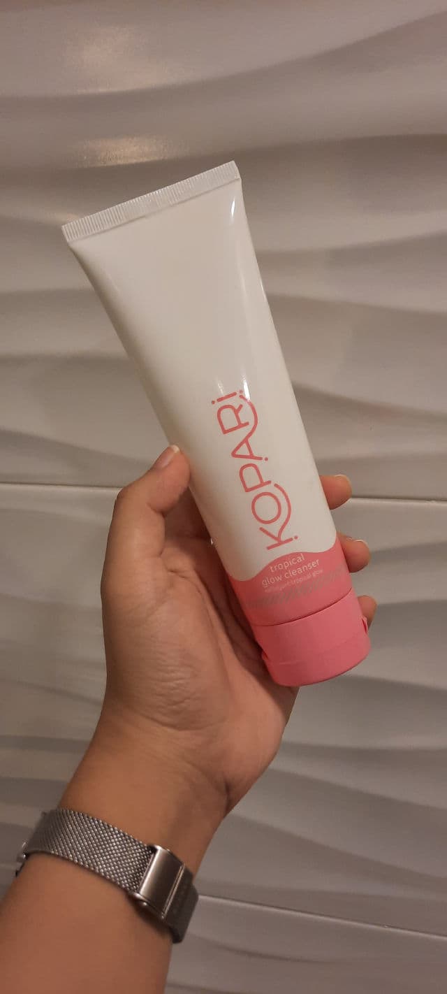 Kopari Tropical Glow Gel Cleanser review photo by dreamskinbymai