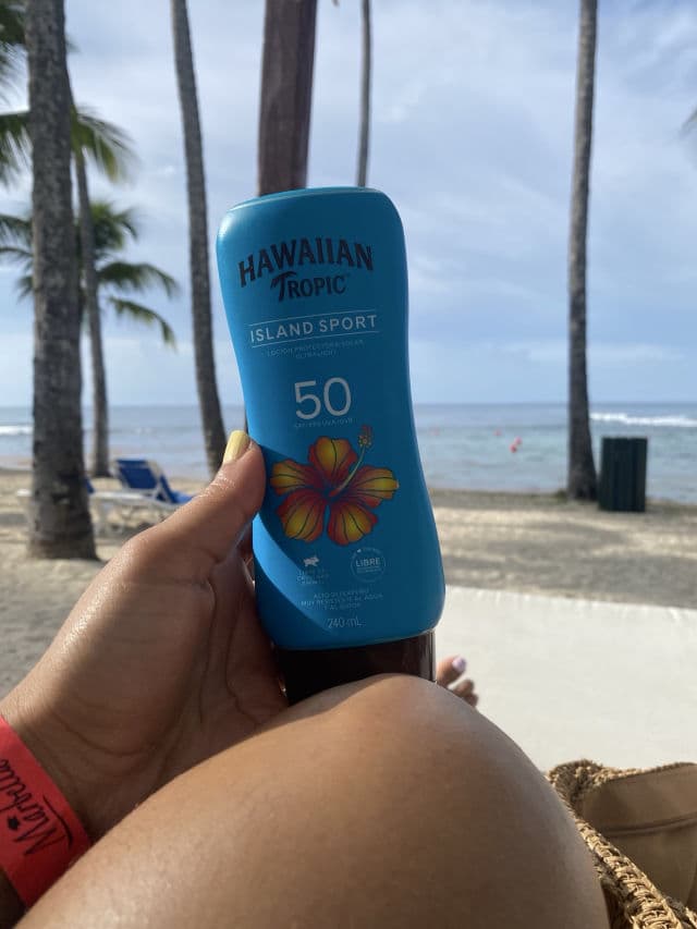 Hawaiian Tropic Island Tropic Sport Sunscreen Lotion SPF30 review photo by pristin