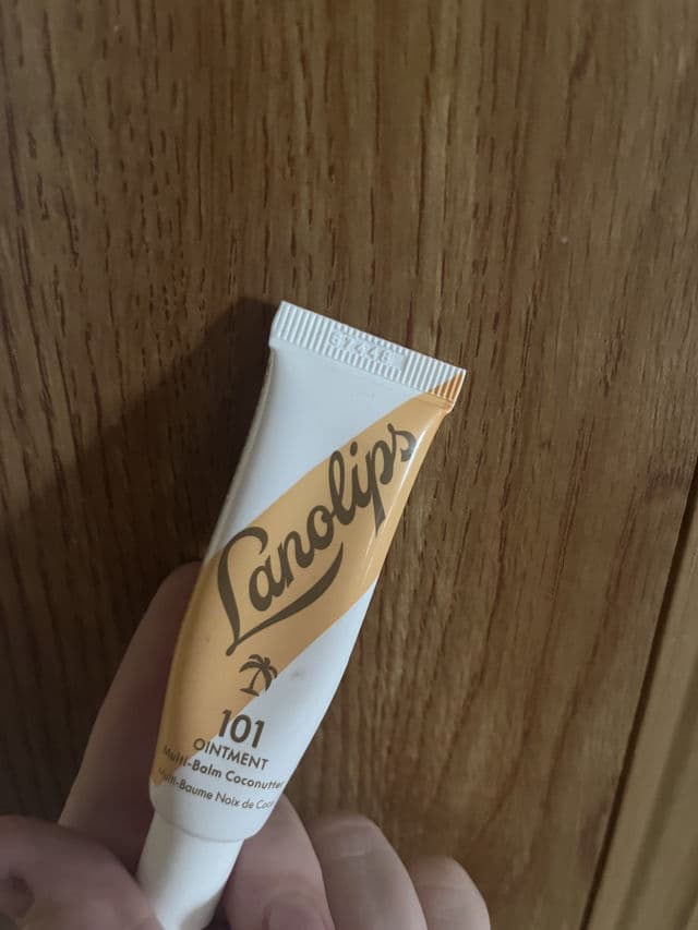 Lanolips 101 Ointment Multi-Balm Glazed Donut review photo by urfavdreamz