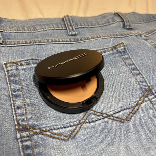 MAC Studio Fix Powder Plus Foundation review photo by livingwithcharr