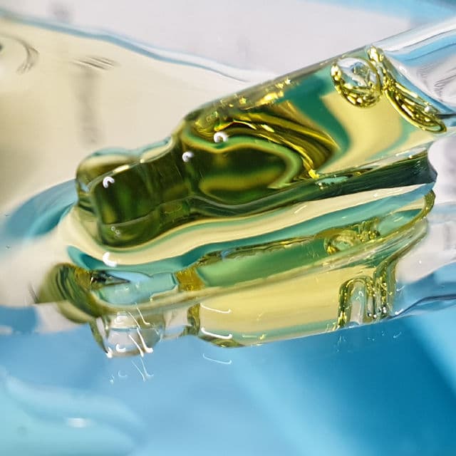 Solved Skincare 100% Organic Golden Jojoba Oil review photo by ennskincare