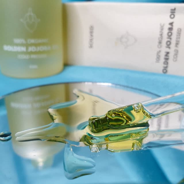 Solved Skincare 100% Organic Golden Jojoba Oil review photo by ennskincare