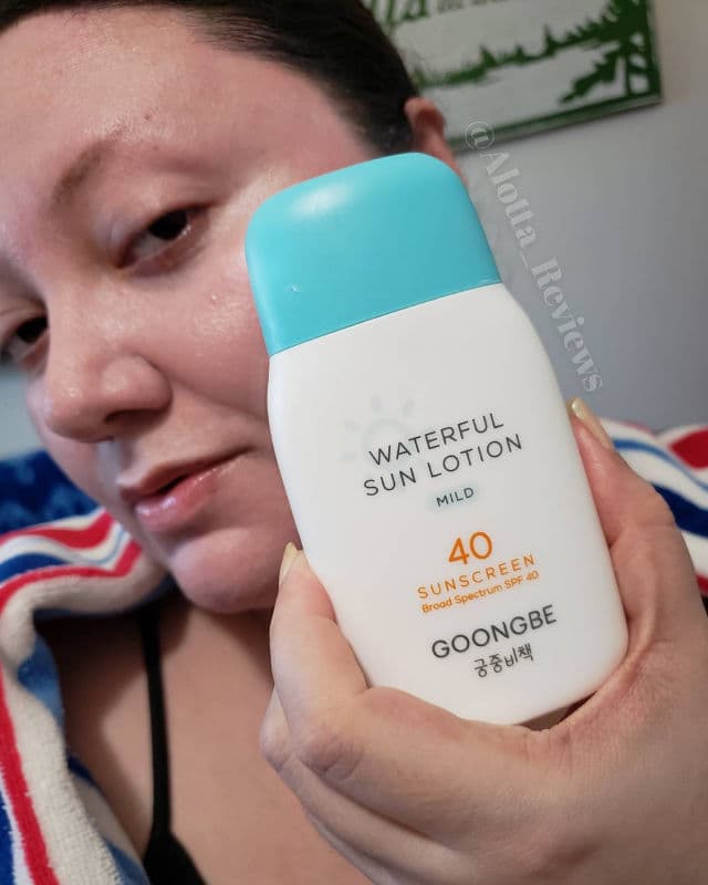 Goongbe Waterful Sun Lotion SPF50+ PA++++ review photo by AlottaxReviews