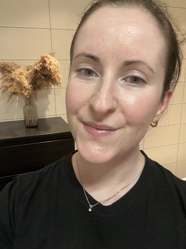 ELIZAVECCA Secret Pure Skinship Peeling Touch Gel review photo by helenaamyhre