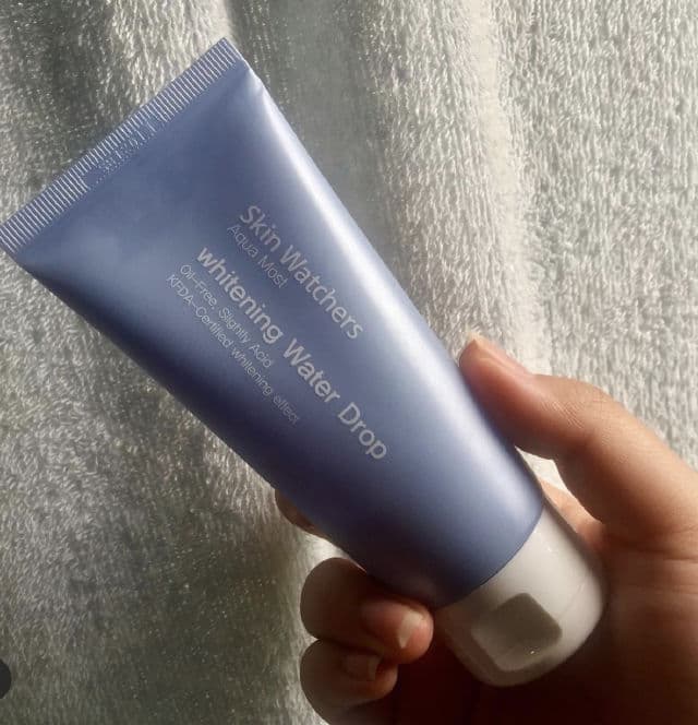 Skin Watchers Aqua Moist Whitening Water Drop review photo by feedthyface