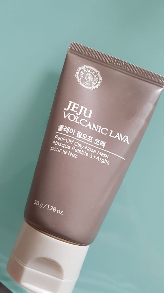 THE FACE SHOP Jeju Volcanic Lava Peel-Off Clay Nose Mask review photo by pxreviews