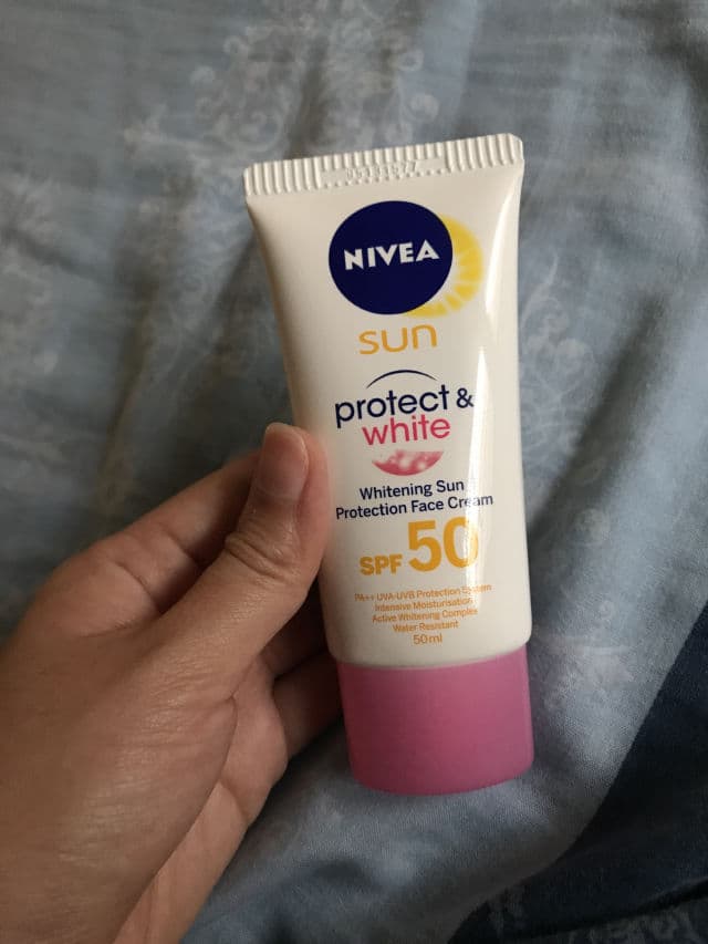Nivea Sun Protect & White Face Cream SPF 50 review photo by haesoo0720