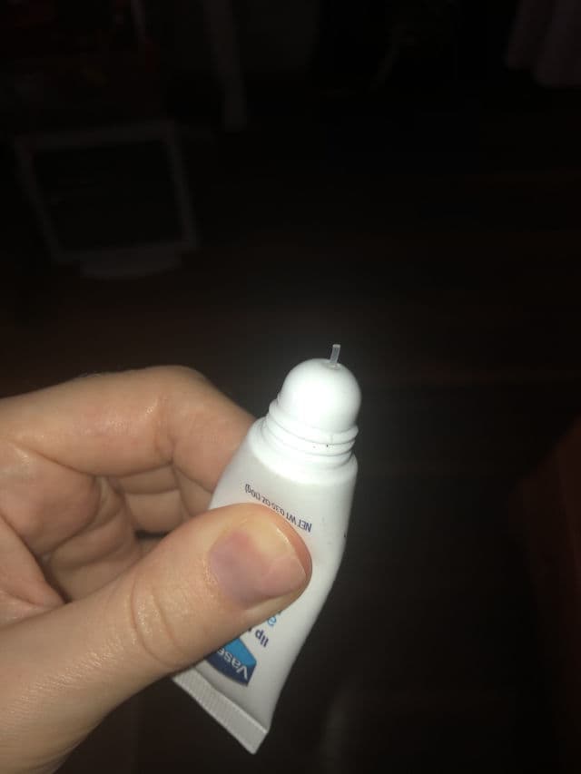 Vaseline Lip Therapy Advanced Healing Tube review photo by hmw