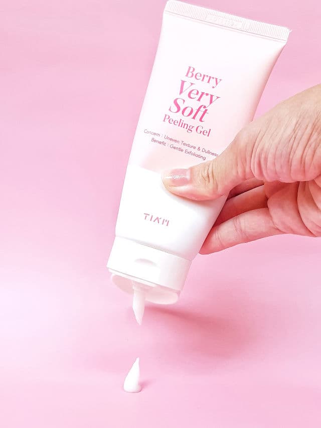 TIAM Berry Very Soft Peeling Gel review photo by iamSeira