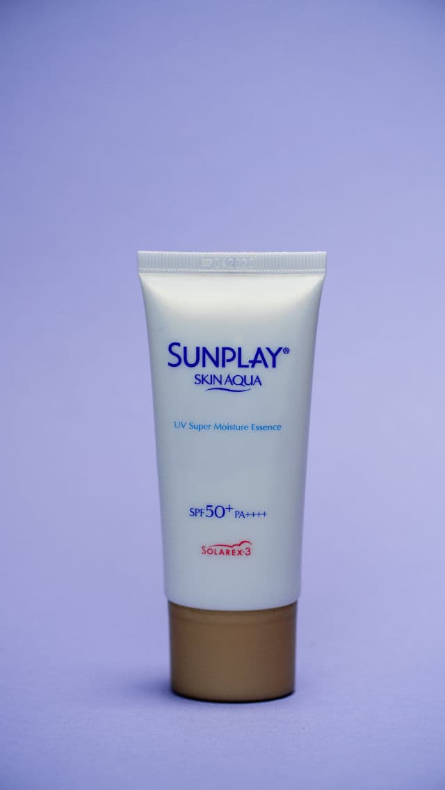 SKIN AQUA UV Super Moisture Essence SPF50+/PA++++ review photo by iymskinsanity