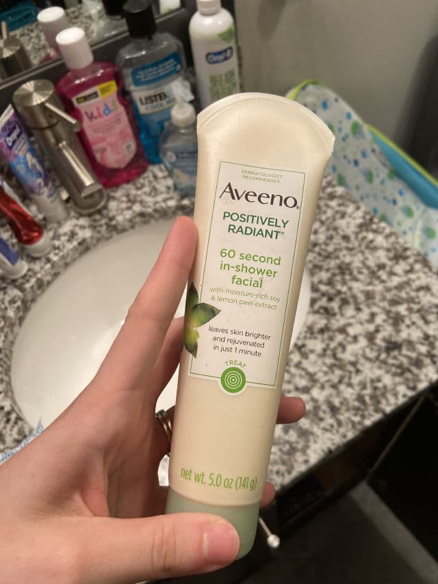 Aveeno Positively Radiant 60 Second In-Shower Facial review photo by jbaby98