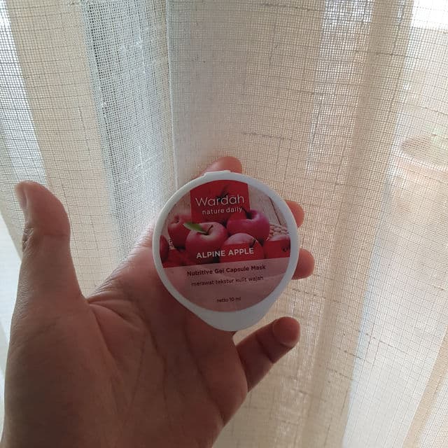Wardah Alpine Apple Gel Capsule Mask review photo by buttersugakookie