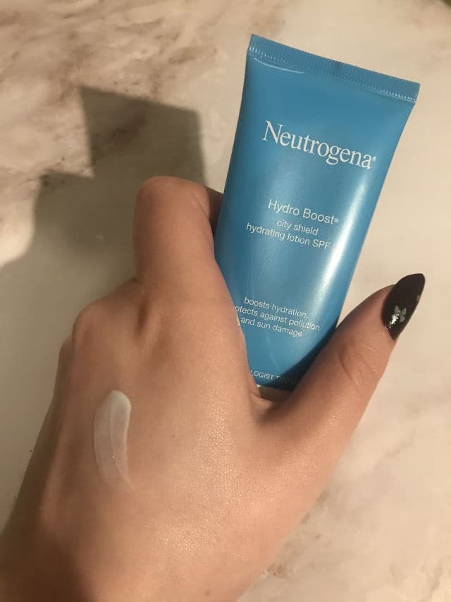 Neutrogena Hydro Boost City Shield Hydrating Lotion SPF 25 review photo by marniemorgana
