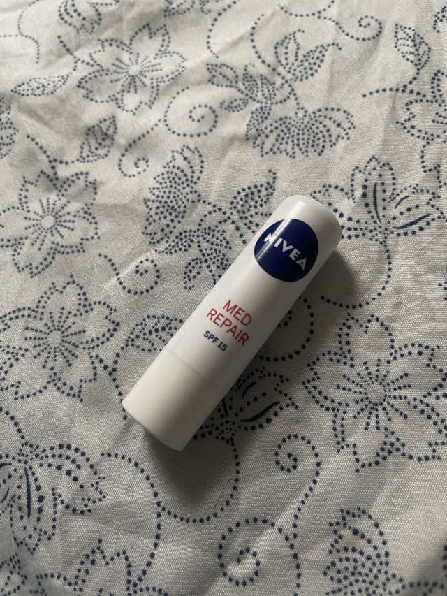 Nivea Med Repair Lip Balm review photo by mikachu