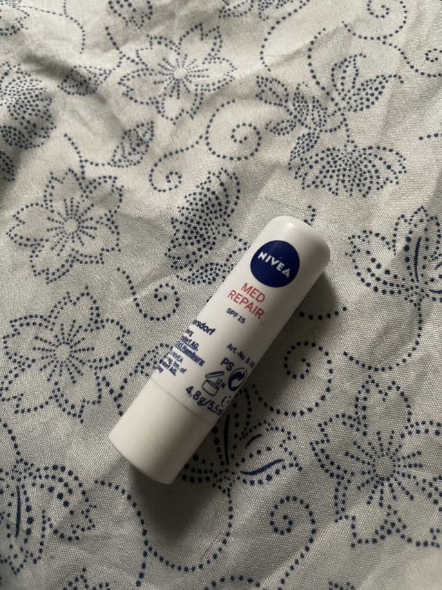 Nivea Med Repair Lip Balm review photo by mikachu