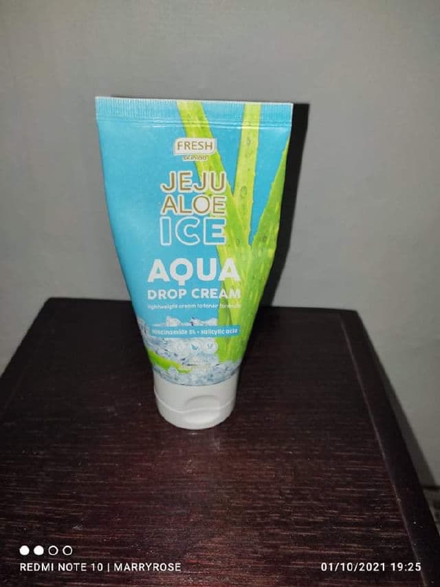 Fresh Skinlab Jeju Aloe Ice Aqua Drop Cream review photo by moirascstash