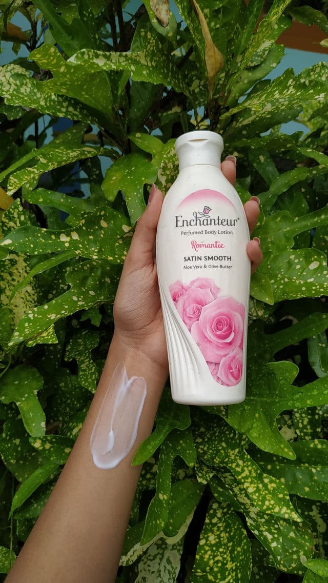 Enchanteur Romantic Hand & Body Lotion review photo by thelittlegirlblogs