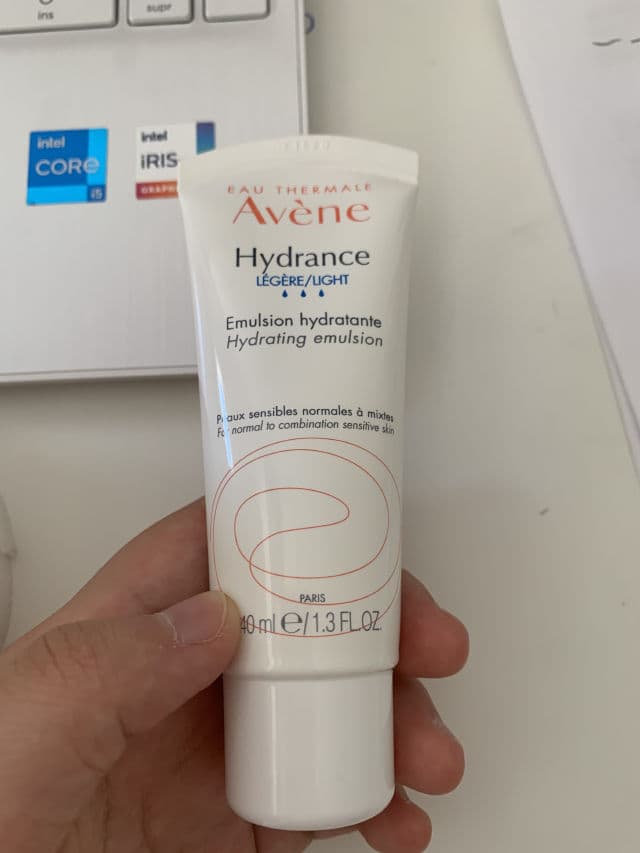 Avene Hydrance Light Hydrating Emulsion review photo by iheartjade