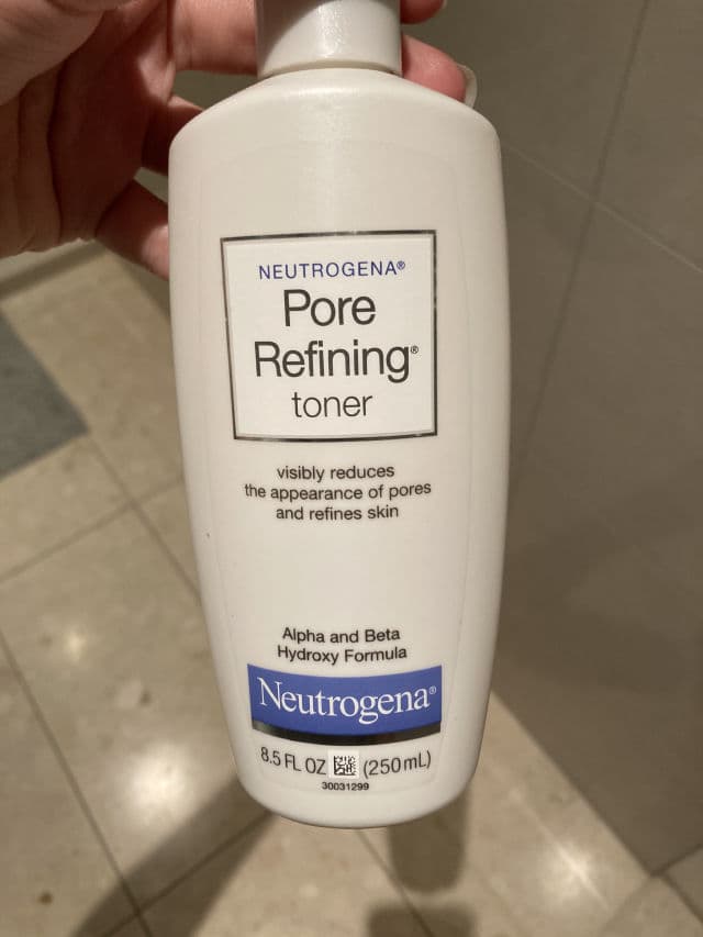 Neutrogena Pore Refining Toner, Alpha and Beta Hydroxy Formula review photo by reckgabi