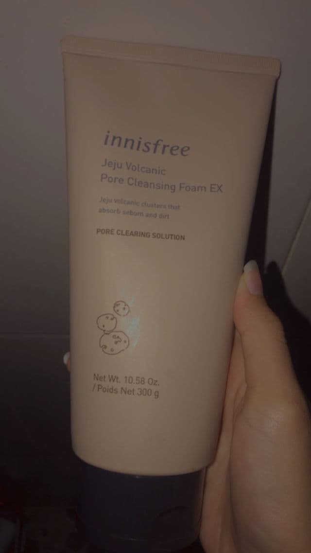 INNISFREE Jeju Volcanic Pore Cleansing Foam review photo by reetaa09