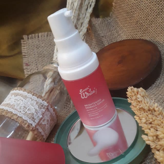 Everwhite Brightening Essence Serum review photo by rizkacika